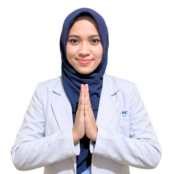 dr. Cut Fazilla Mulyana